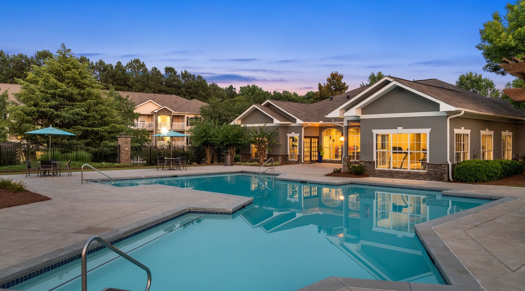resort style pool with seating